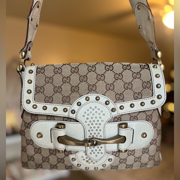 Gucci Pelham Flap Shoulder Bag - Picture 3 of 9